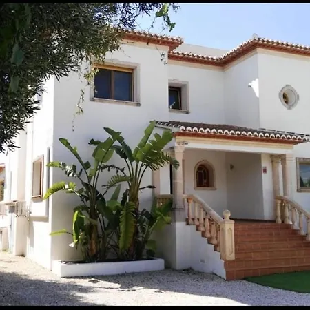 Willa Immaculate 5-bed In Xabia
