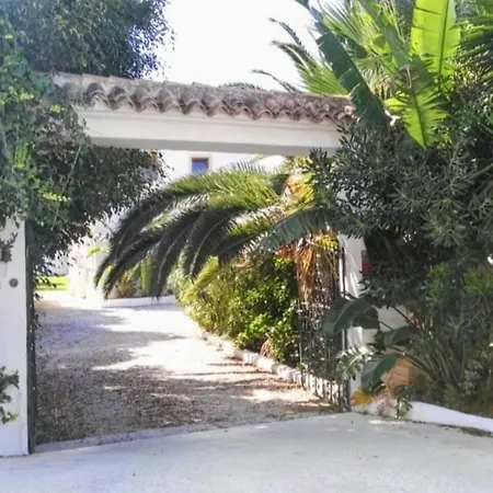 Immaculate 5-bed In Xabia