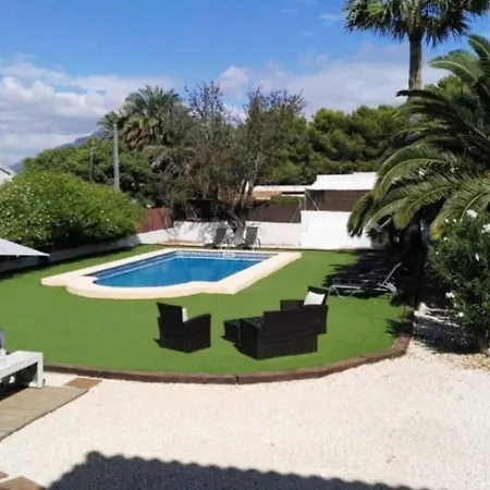 Immaculate 5-bed In Xabia *